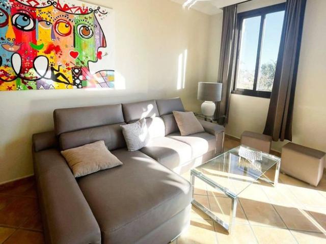 Piso exclusivo de 279 m2 en venta en Estepona, Andalucía