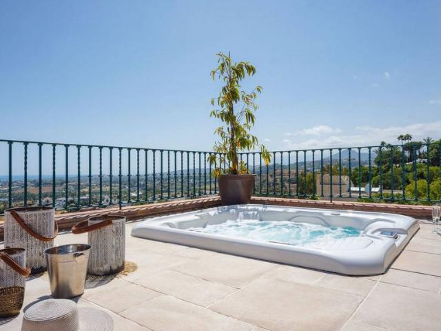 Piso exclusivo de 305 m2 en venta en Marbella, Andalucía