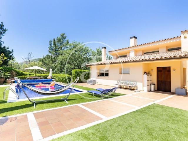 Exclusiva Villa / Chalet en alquiler Matadepera, España