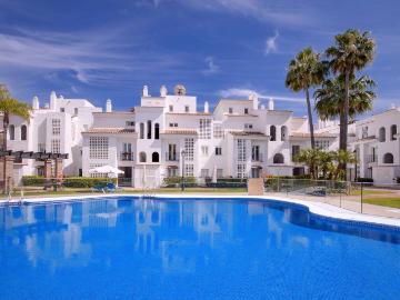 Plaza Juan Romero, Centro de Marbella, Camino de Camoján, Sierra Blanca, Urbanización Lomas de Puente Roman, Málaga, Andalucía, Andalucía