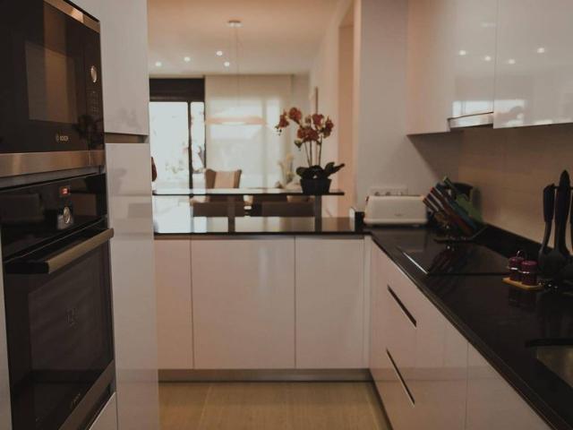 Piso exclusivo en venta en Estepona, Andalucía