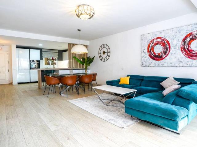 Piso exclusivo en venta en Estepona, España