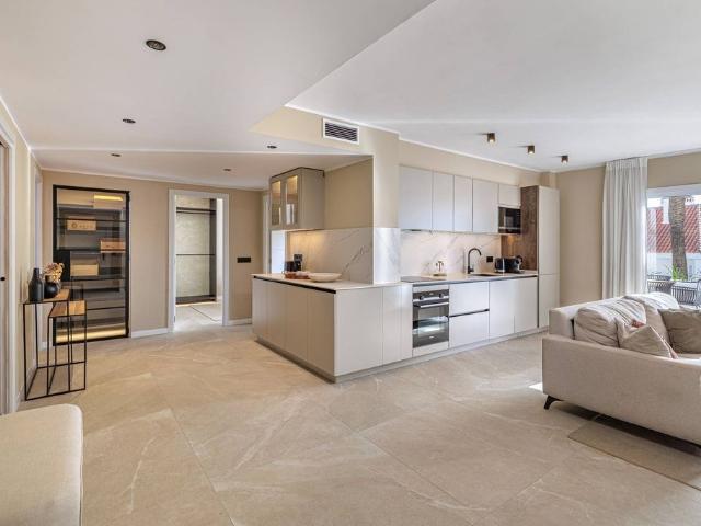 Piso exclusivo en venta en Nueva Andalucia, España