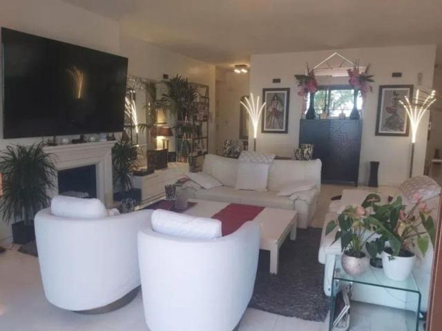 Piso exclusivo en venta en Ojén, Andalucía