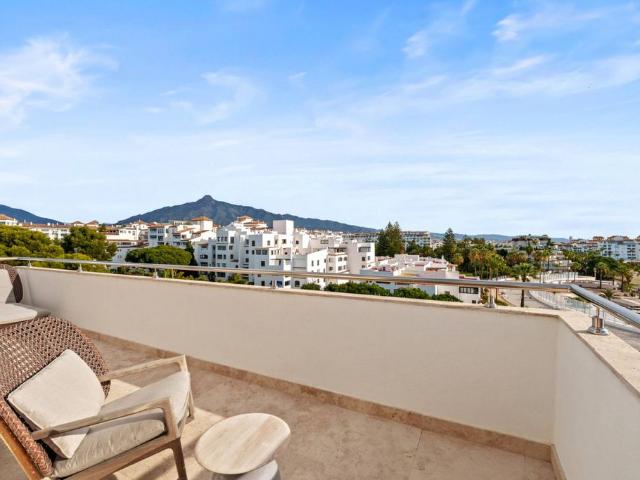 Piso exclusivo en venta en Puerto Banús, Andalucía