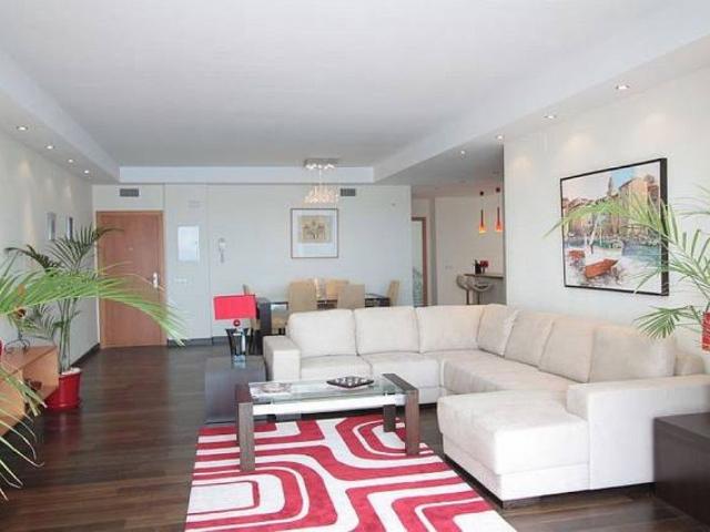 Piso exclusivo en venta en Puerto Banús, Andalucía