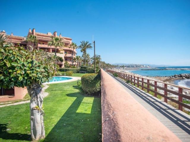 Piso exclusivo en venta en Puerto Banús, Andalucía