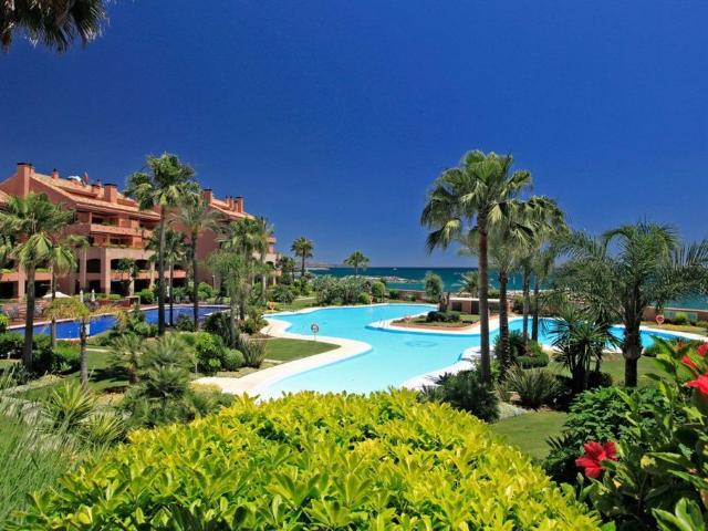 Piso exclusivo en venta en Puerto Banús, España