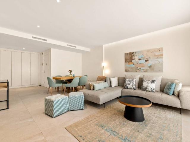 Piso de lujo de 179 m2 en alquiler en The Golden Mile, Marbella, Andalucía