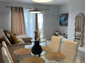 Piso exclusivo en alquiler en Nueva Andalucia, Andalucía