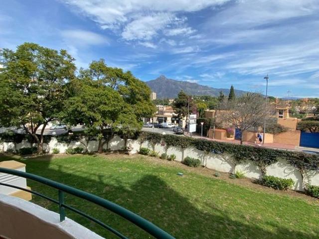 Piso exclusivo en alquiler en Nueva Andalucia, España