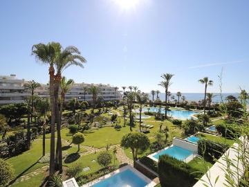 Piso exclusivo en alquiler en Puerto Banús, Andalucía