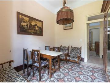 PISO EXCLUSIVO EN ESQUINA EN ZONA TRIUNFO/CONSTITUCIÓN