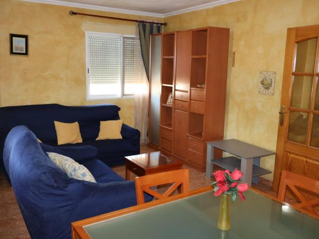 PISO EXTERIOR CON ALMACÉN DE 42 M2
