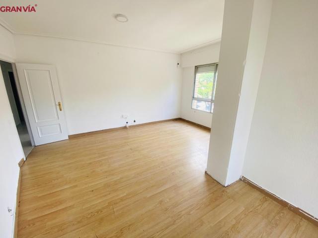 Piso exterior en la zona Oeste de Logroño