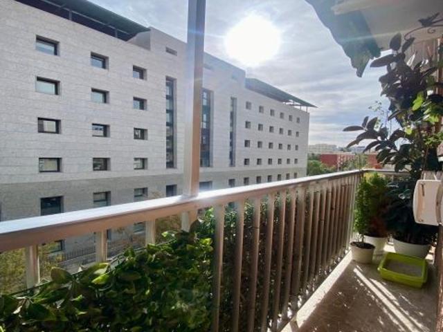 Piso exterior en venta junto a los Jardines del Turia – Zona Campanar Tendetes