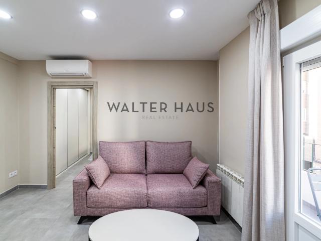 Piso exterior reformado en alquiler en Ventas, Madrid
