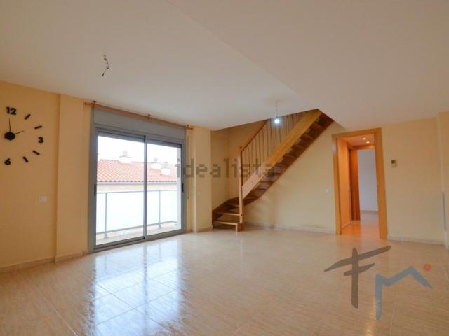 Piso, Els Hostalets de Pierola
