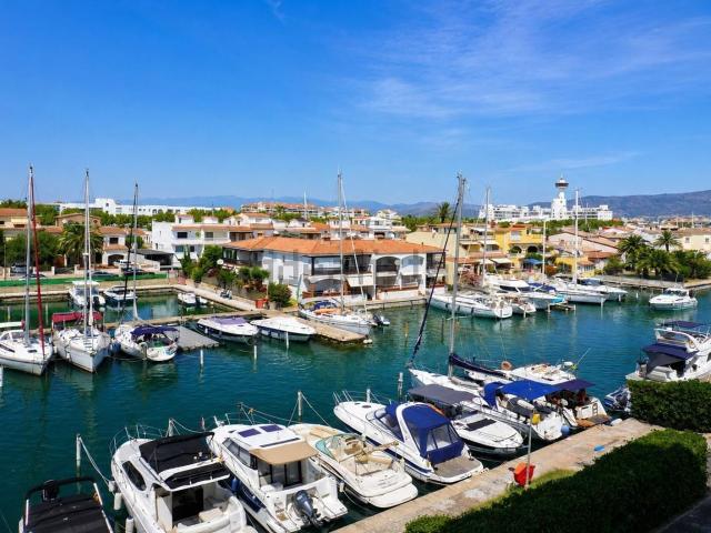 Piso, Empuriabrava