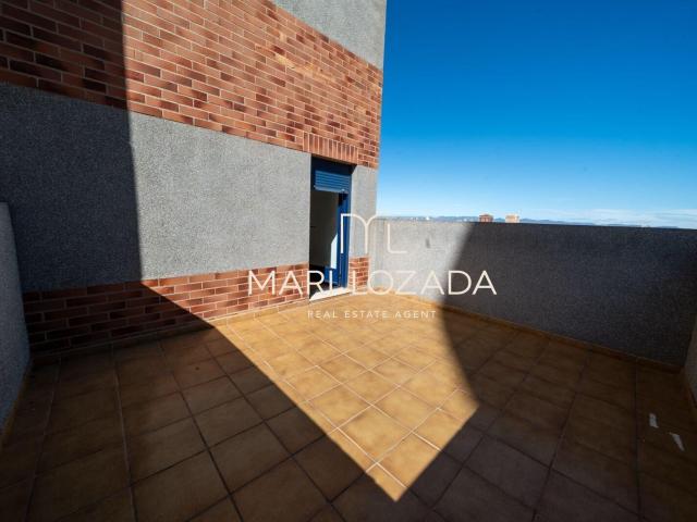 PISO EN MALILLA