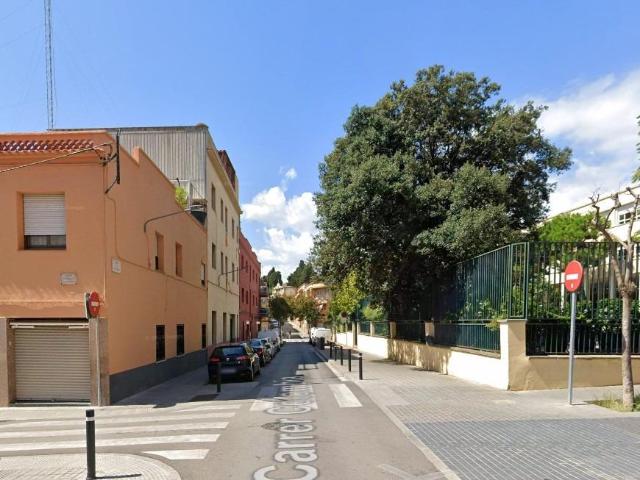 PISO EN MATARO
