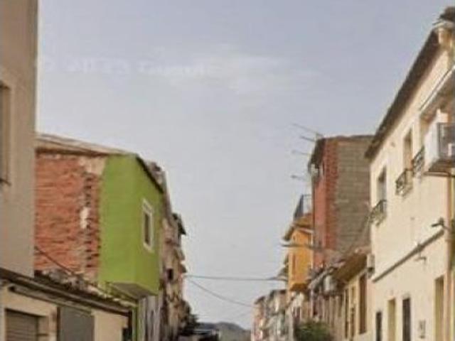 PISO EN ABARAN