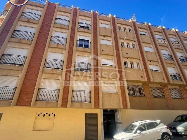 PISO EN ADRA