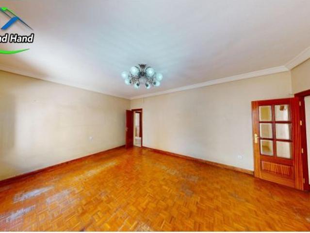 PISO EN ALAMEDA DE SAN ANTON CON SEIS ESTANCIAS