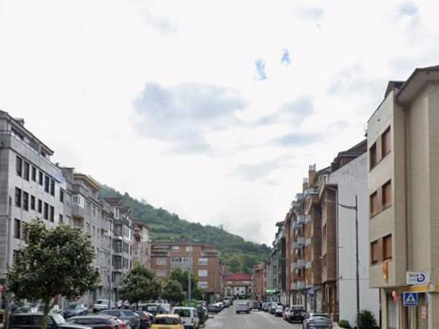 PISO EN ALLER