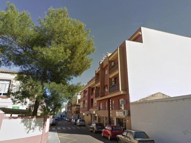 PISO EN ALMENDRALEJO