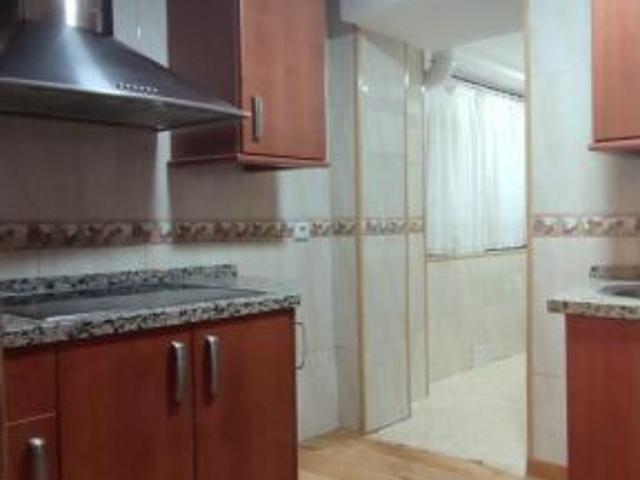 ? Piso en Alquiler — Avenida de Barcelona, DISPONIBLE