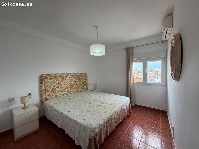 Piso en alquiler de larga temporada en Avenida Blas Infante – 1.300 €/mes