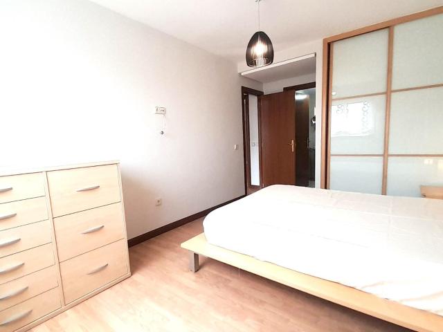 PISO EN ALQUILER DE TRES HABITACIONES EN PARQUE ALAMEDA