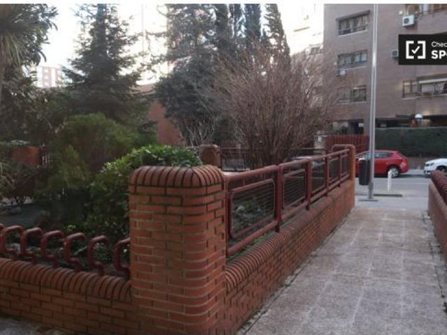 Piso en alquiler de 1 dormitorio en El Pilar, Madrid