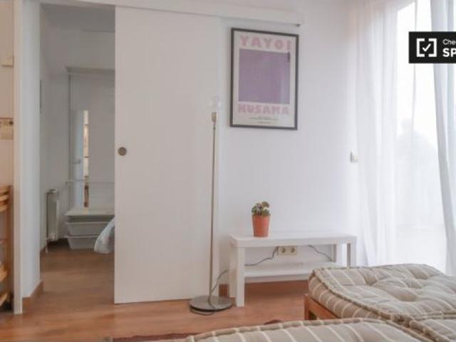 Piso en alquiler de 1 dormitorio en San Diego, Madrid