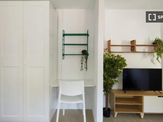 Piso en alquiler de 1 habitación en El Besòs i el Maresme, apto para estudiantes y profesionales