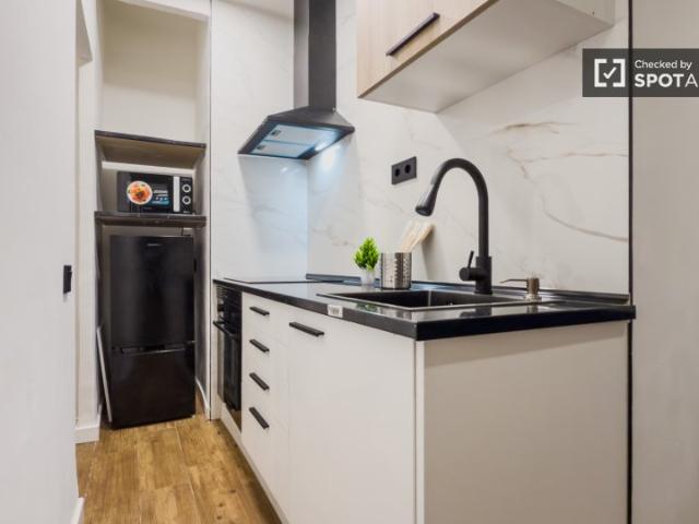 Piso en alquiler de 1 habitación en La Torrassa, Barcelona