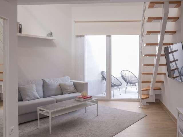 Piso de 2 habitaciones en alquiler en Valdeacederas, Madrid