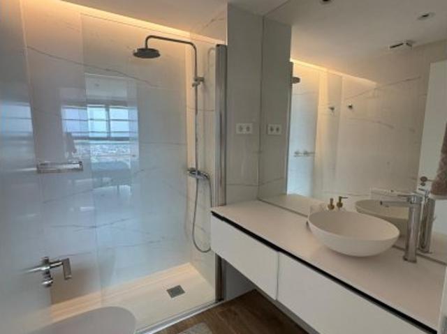 Piso de 2 habitaciones en alquiler en Valdeacederas, Madrid