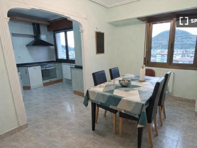 Piso en alquiler de 2 habitaciones en Muskiz, Bilbao