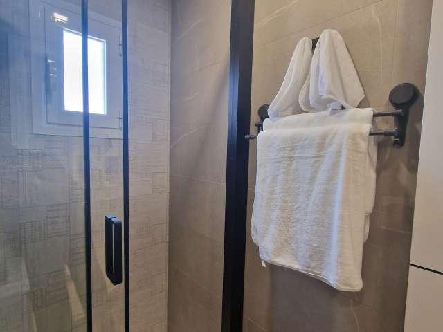 Piso en alquiler de 2 habitaciones en Moscardó, Madrid
