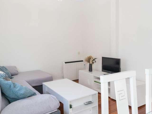 Piso en alquiler de 2 habitaciones en Chopera, Madrid
