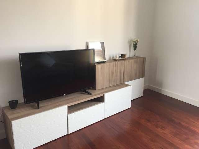 Se alquila piso de 2 habitaciones en Egia, San Sebastián