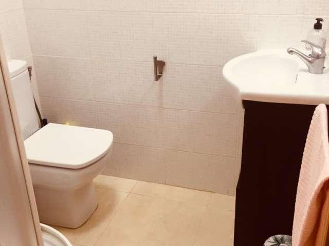 Piso en alquiler de 2 habitaciones en la Nova Esquerra, Barcelona
