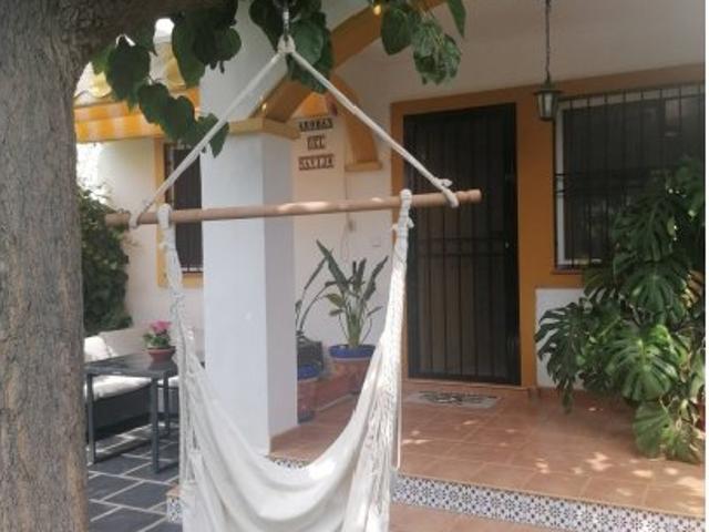 Piso de 2 dormitorios en alquiler en Pilar de la Horadada, Alicante
