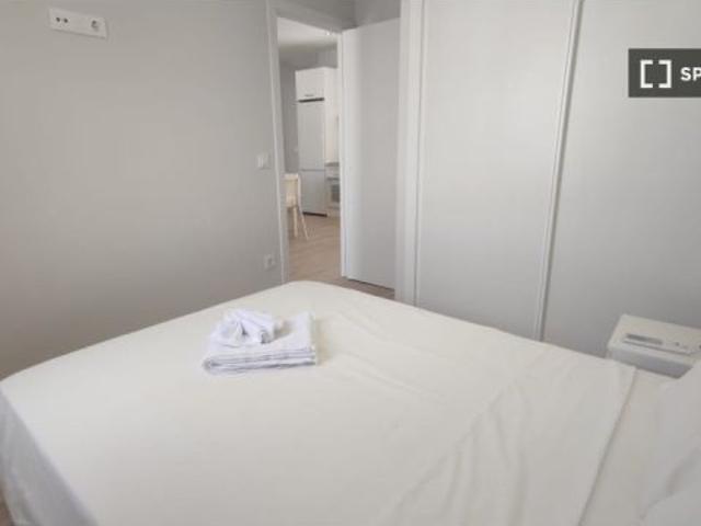 Piso en alquiler de 3 habitaciones en Manuel Becerra