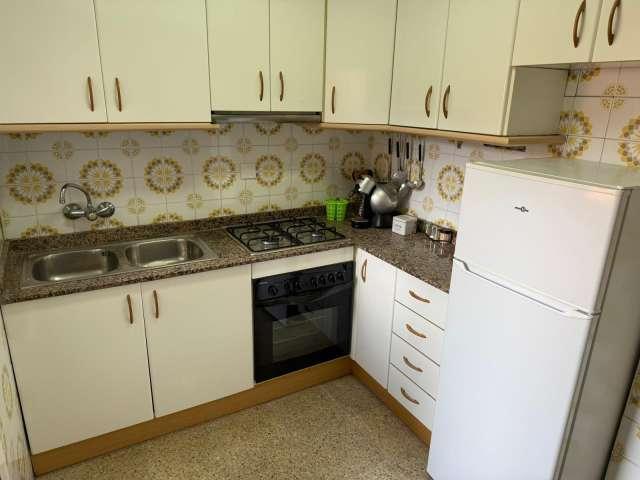 Piso en alquiler de 3 habitaciones en Alicante, Alicante