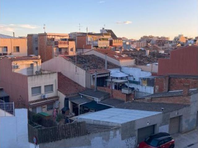 Piso en alquiler de 3 habitaciones en Barberà del Vallès