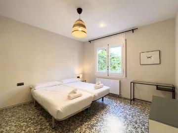 Piso en alquiler de 3 habitaciones en El Baix Guinardó, Barcelona