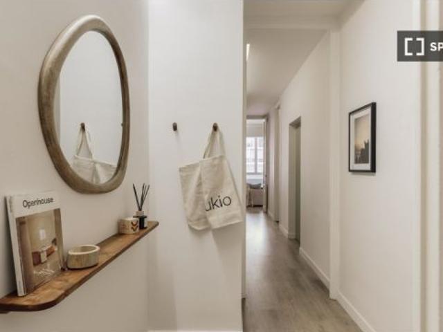Piso en alquiler de 3 habitaciones en l' Antiga Esquerra de l' Eixample, se admiten